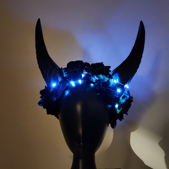 Krampus Horns Straight Pointy LED Light-Up Devil Demon Headband Black Rose Costu - Picture 1 of 10